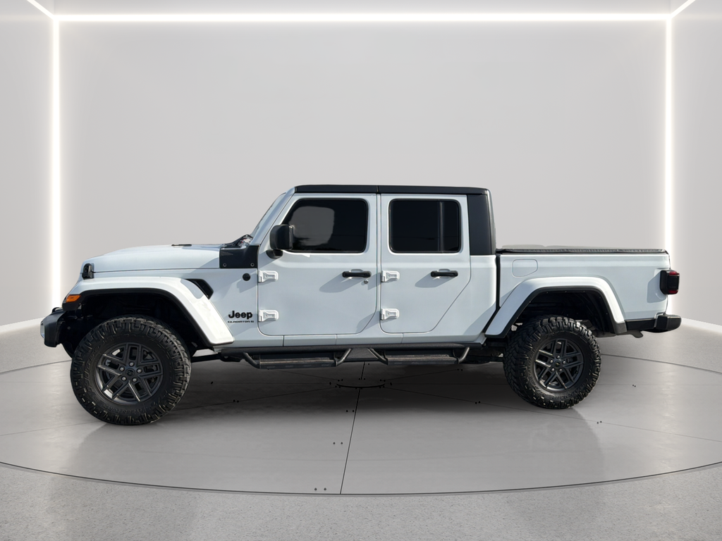 Used 2024 Bright White Clearcoat Jeep Sport S image 13