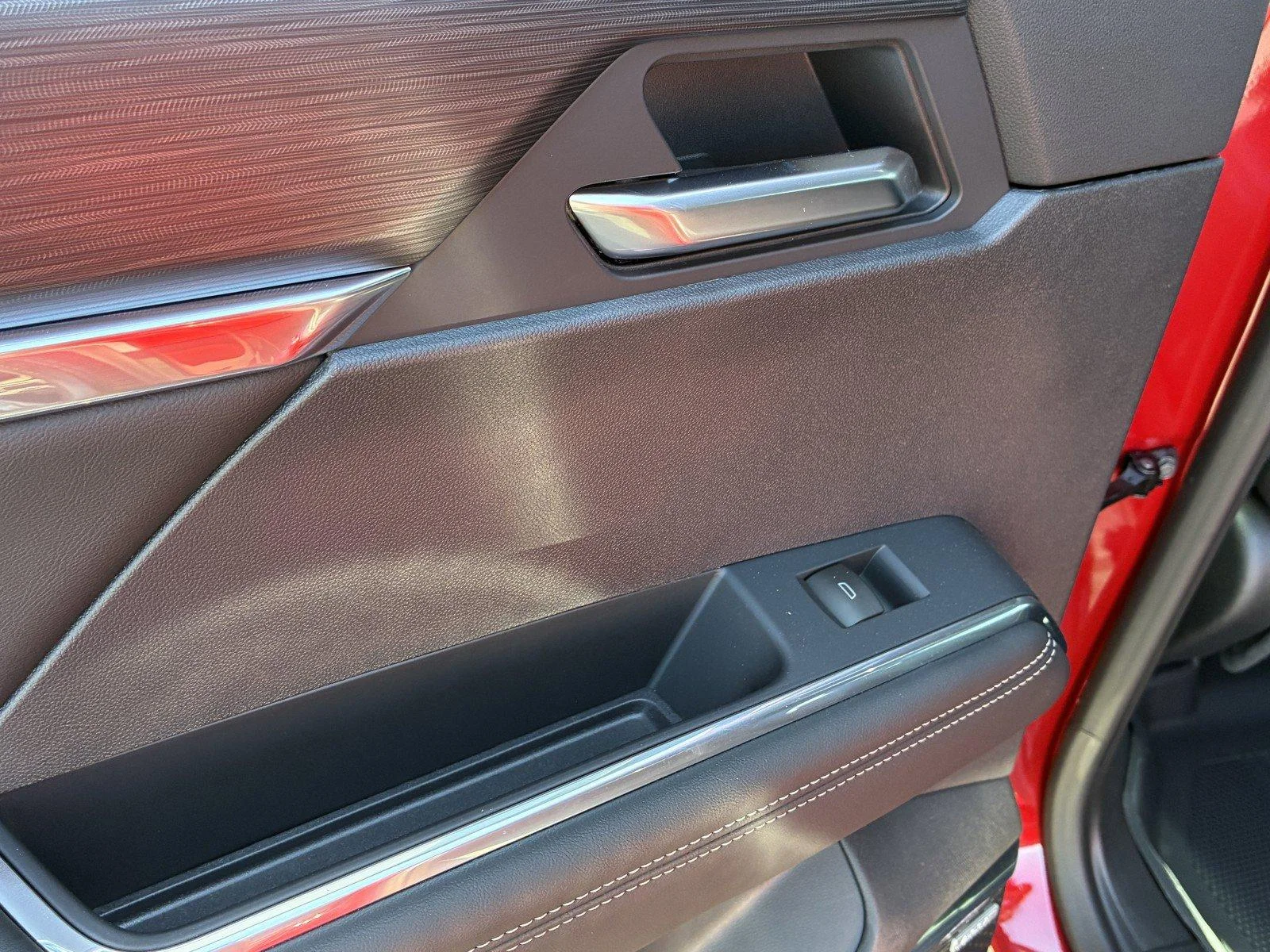 New 2027 Volcanic Red Tintcoat GMC Elevation image 17