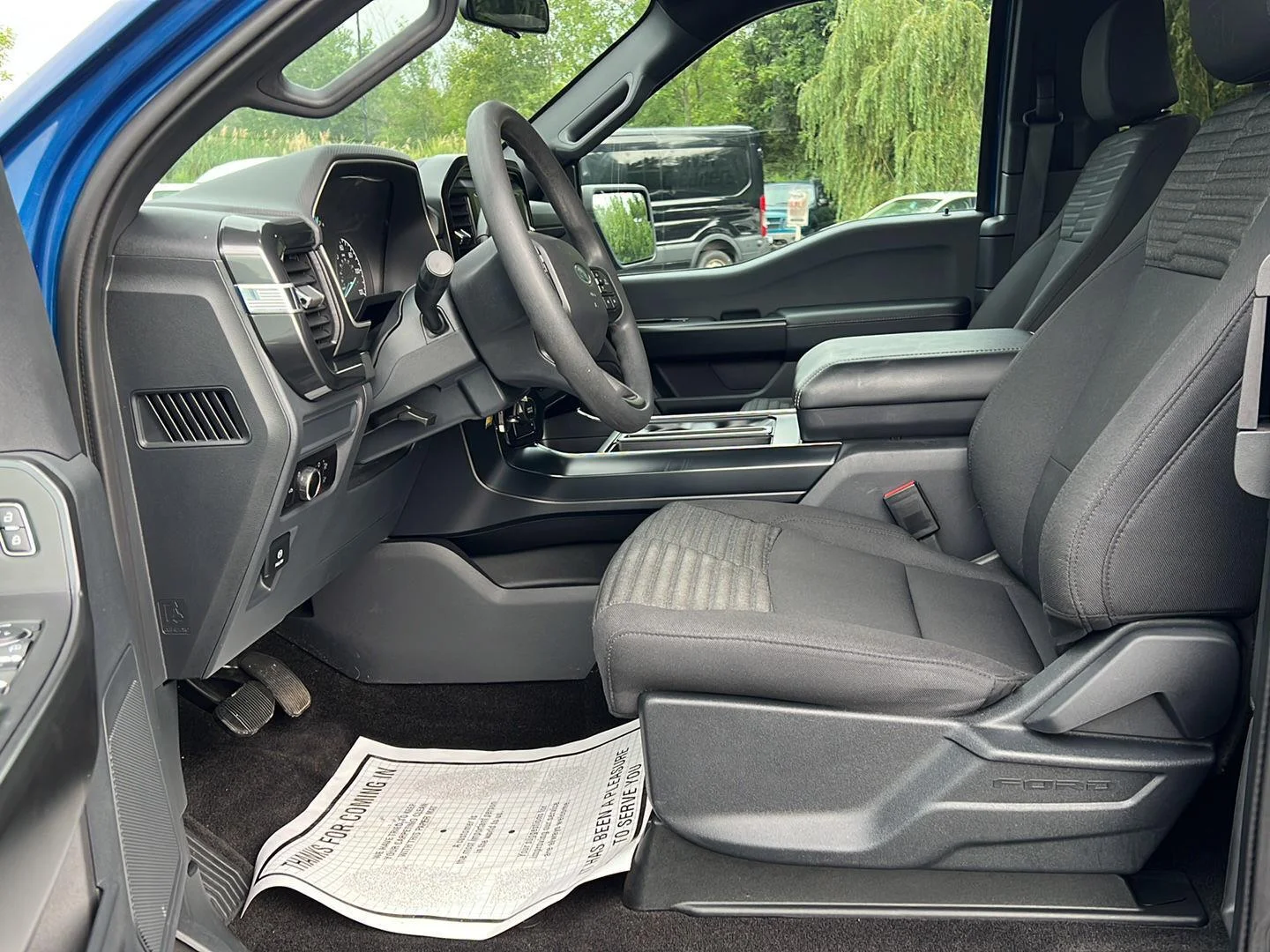 Used 2023 Atlas Blue Ford XL image 4
