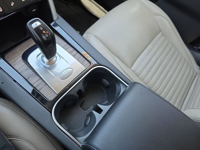 Used 2020 Blue Land Rover SE image 28