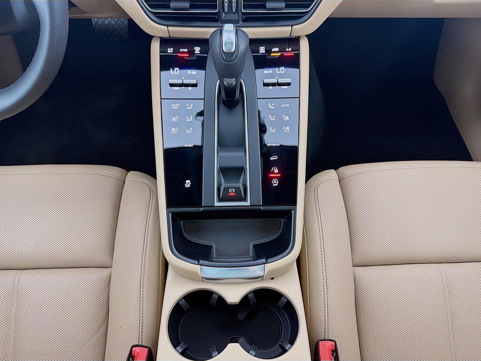 Used 2026  Porsche  image 20