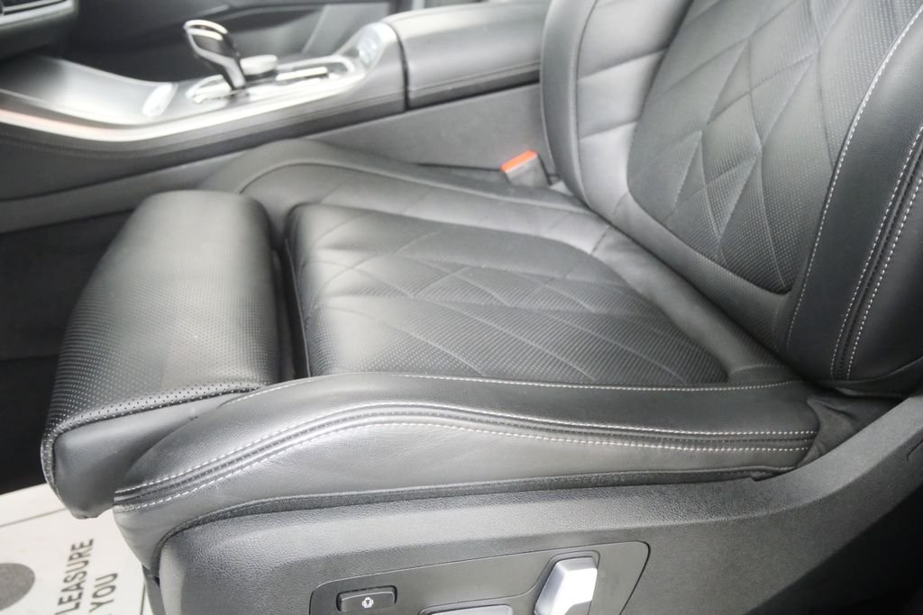 Used 2023 Black Sapphire Metallic BMW xDrive40i image 9
