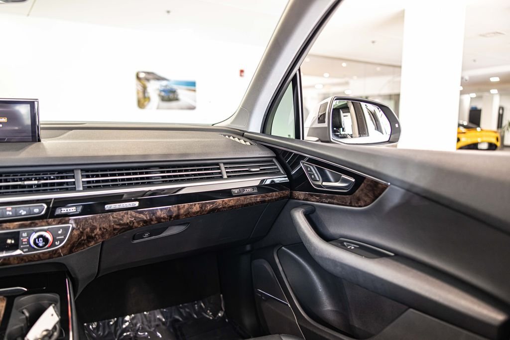Used 2018  Audi 3.0T Prestige image 43