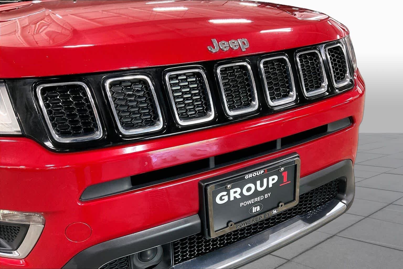 Used 2018 Redline Pearlcoat Jeep Limited image 30