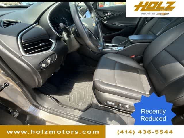 Certified Used 2022 Mineral Gray Metallic Chevrolet LT image 34