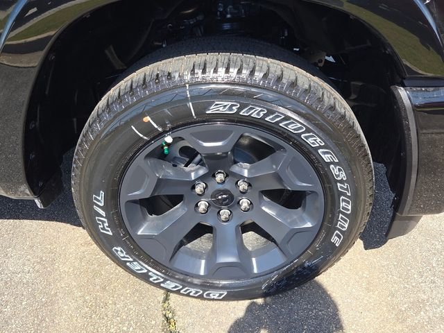 New 2026 Diamond Black Crystal Pearl-Coat Exterior Paint RAM Big Horn/Lone Star image 17