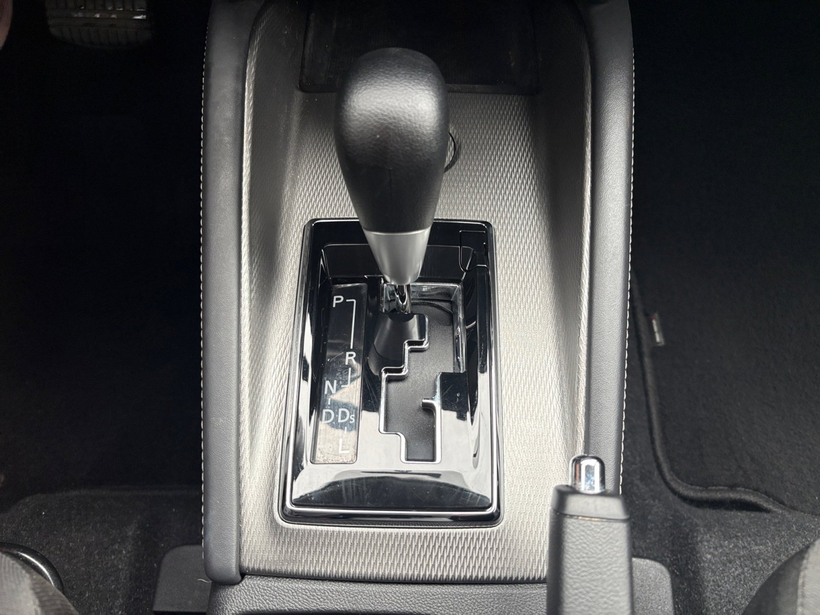 Used 2020 Labrador Black Metallic Mitsubishi ES 2.0 image 19