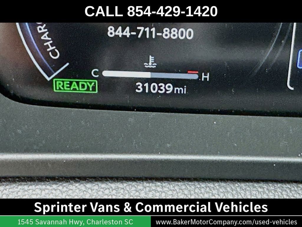 Used 2025  Toyota Platinum image 13