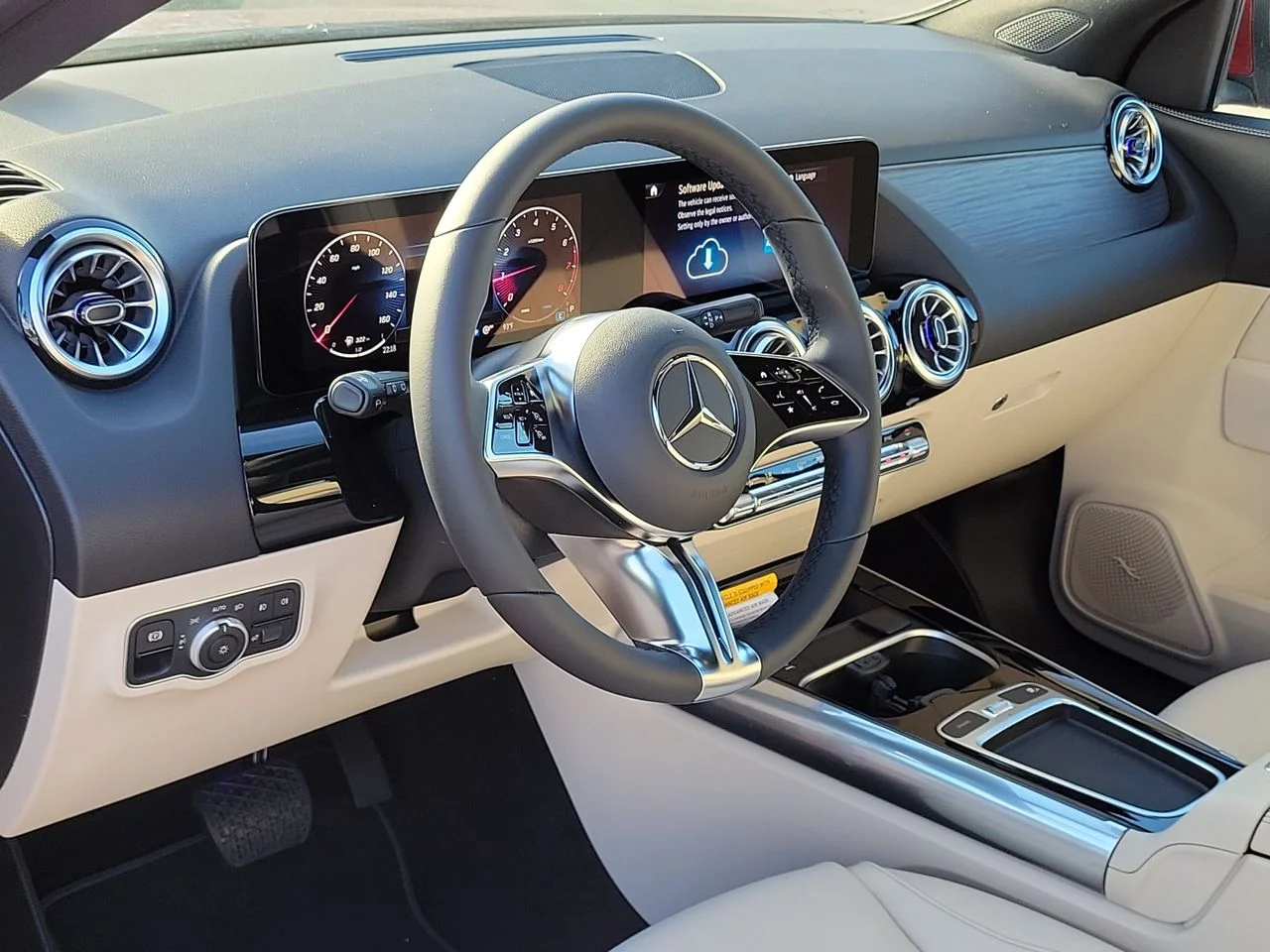 New 2026 MANUFAKTUR Patagonia Red Metallic Mercedes-Benz GLA 250 image 20