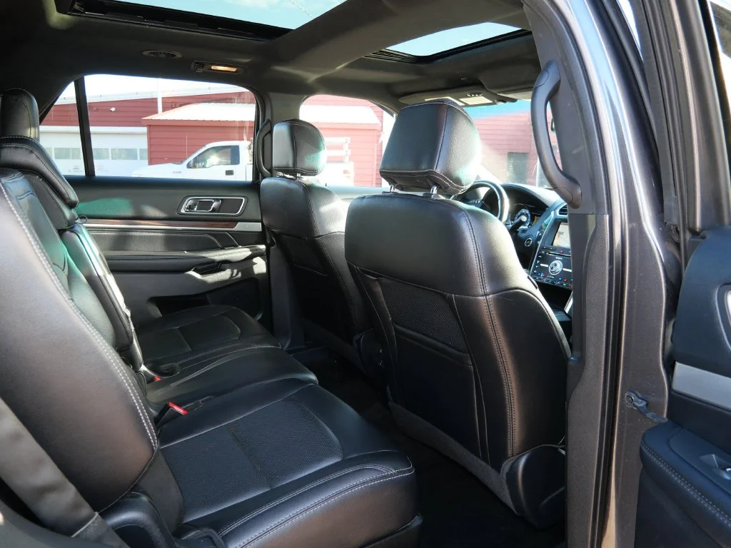 Used 2016 Gray Ford Limited image 13