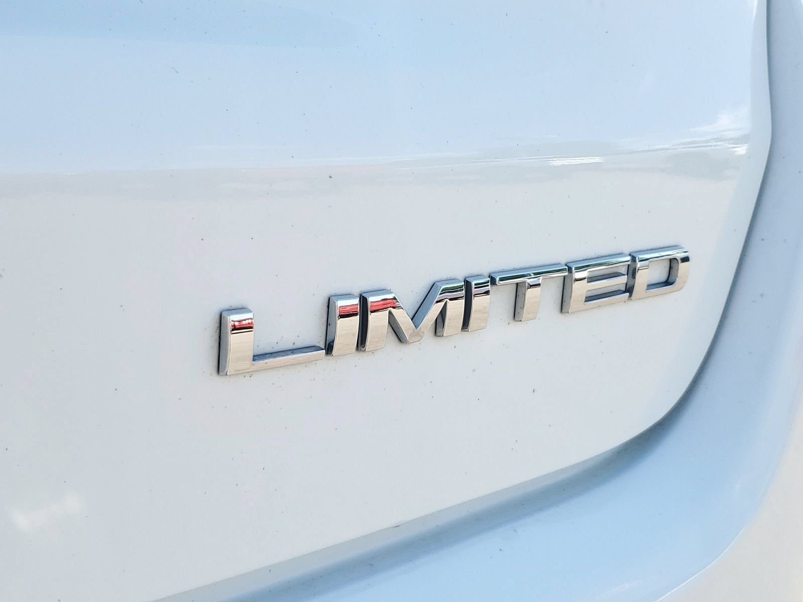 Used 2020 White Jeep Limited image 7