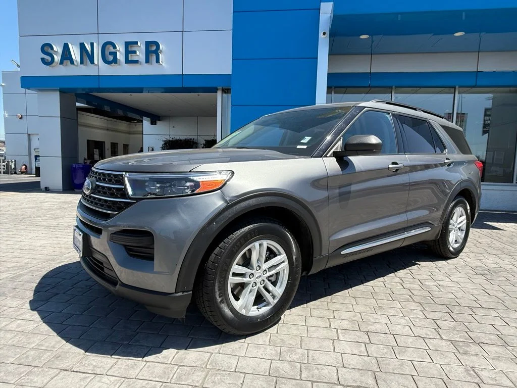 Used 2023 Gray Ford XLT image 4