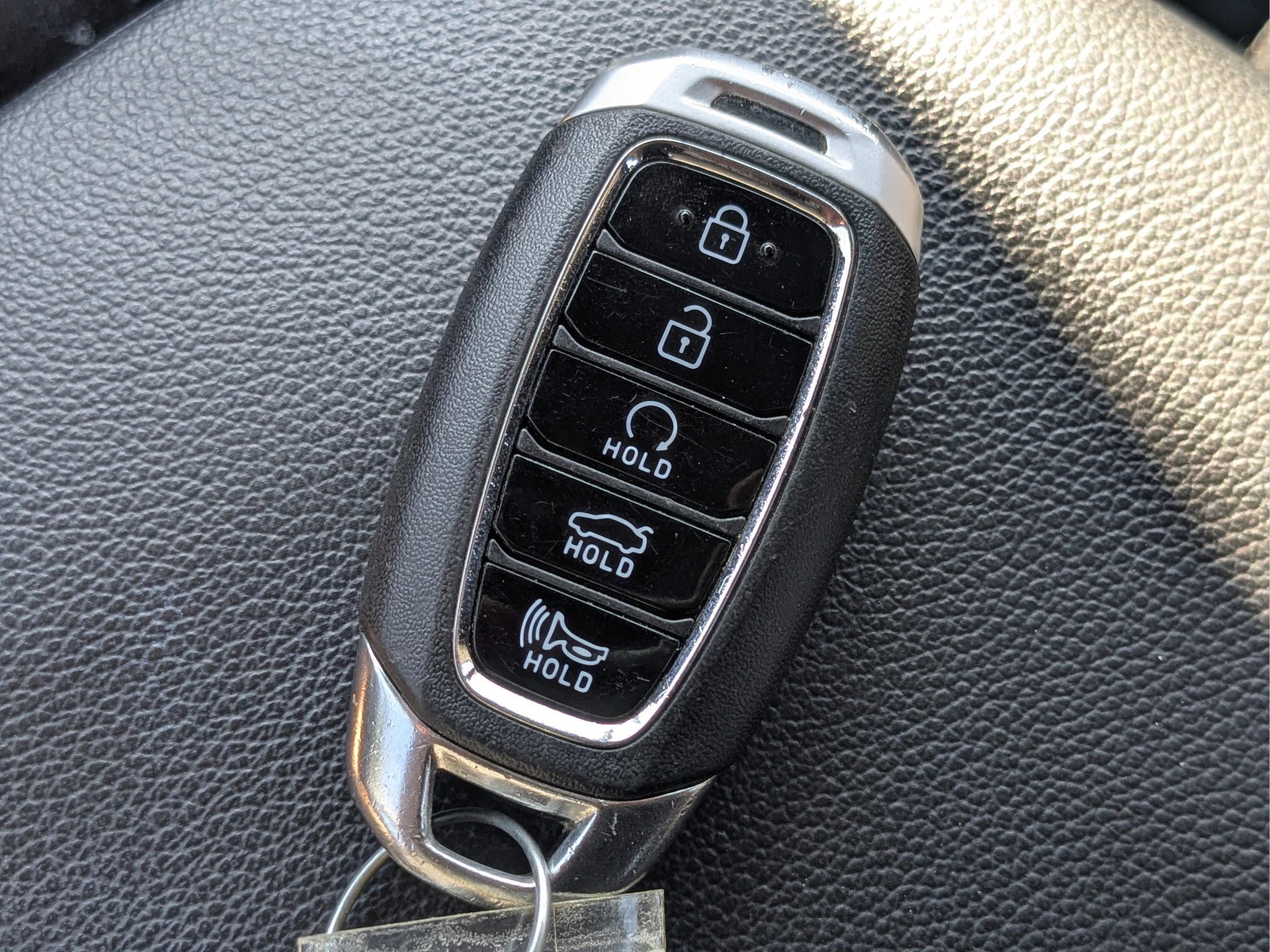 Used 2022 Phantom Black Hyundai SEL image 27