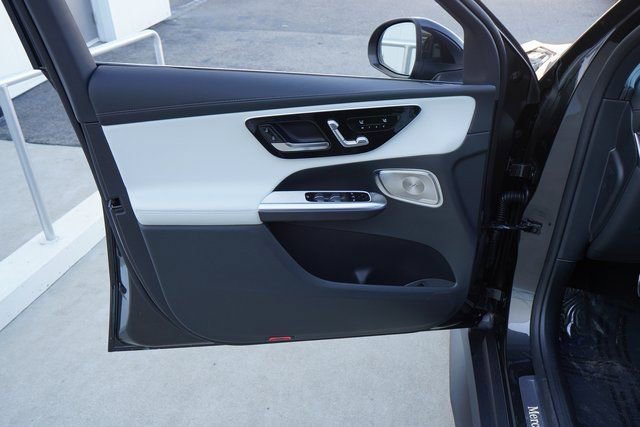 New 2026 Graphite Grey Metallic Mercedes-Benz GLC 300 image 45