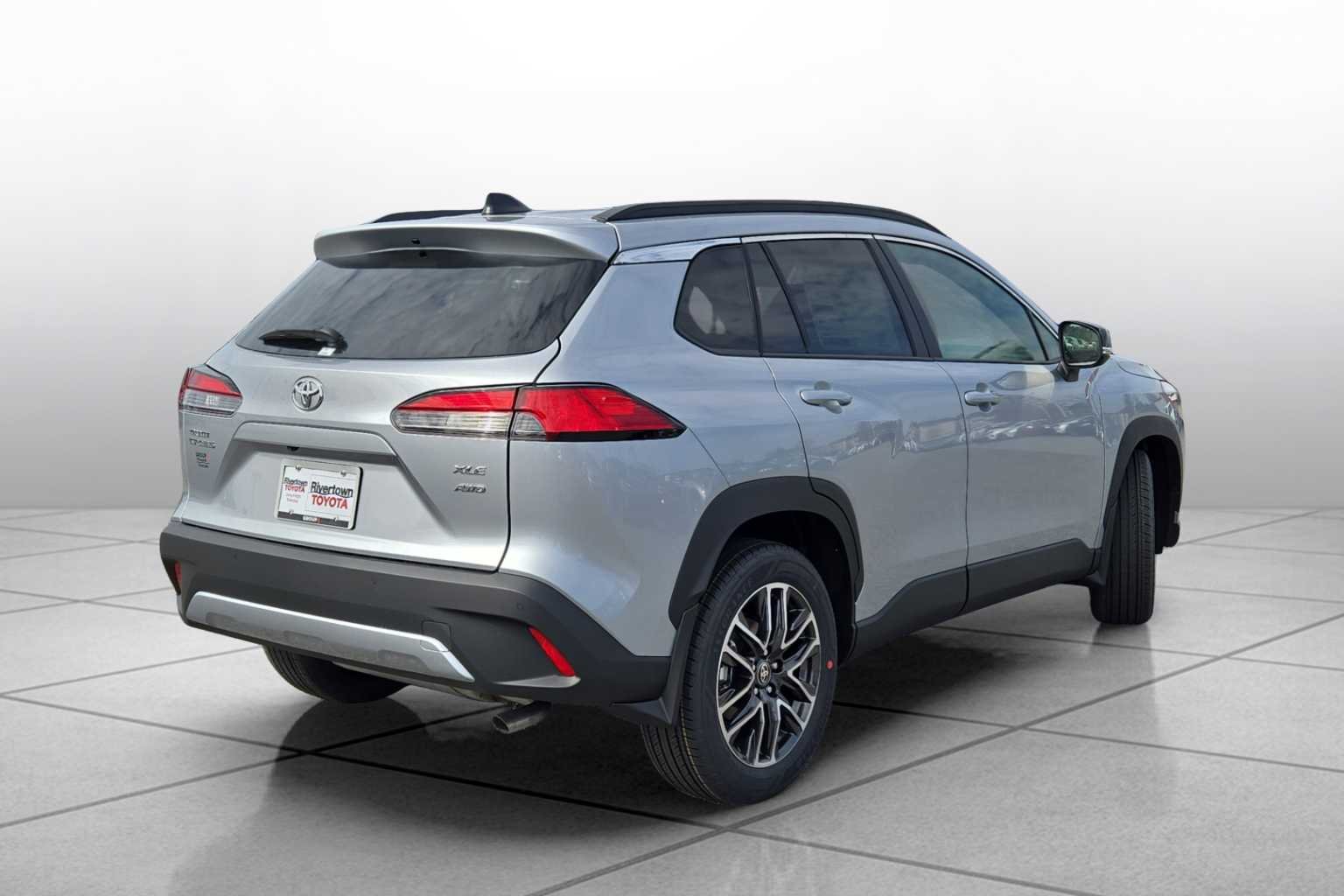 New 2026 Sonic Silver Toyota XLE image 17