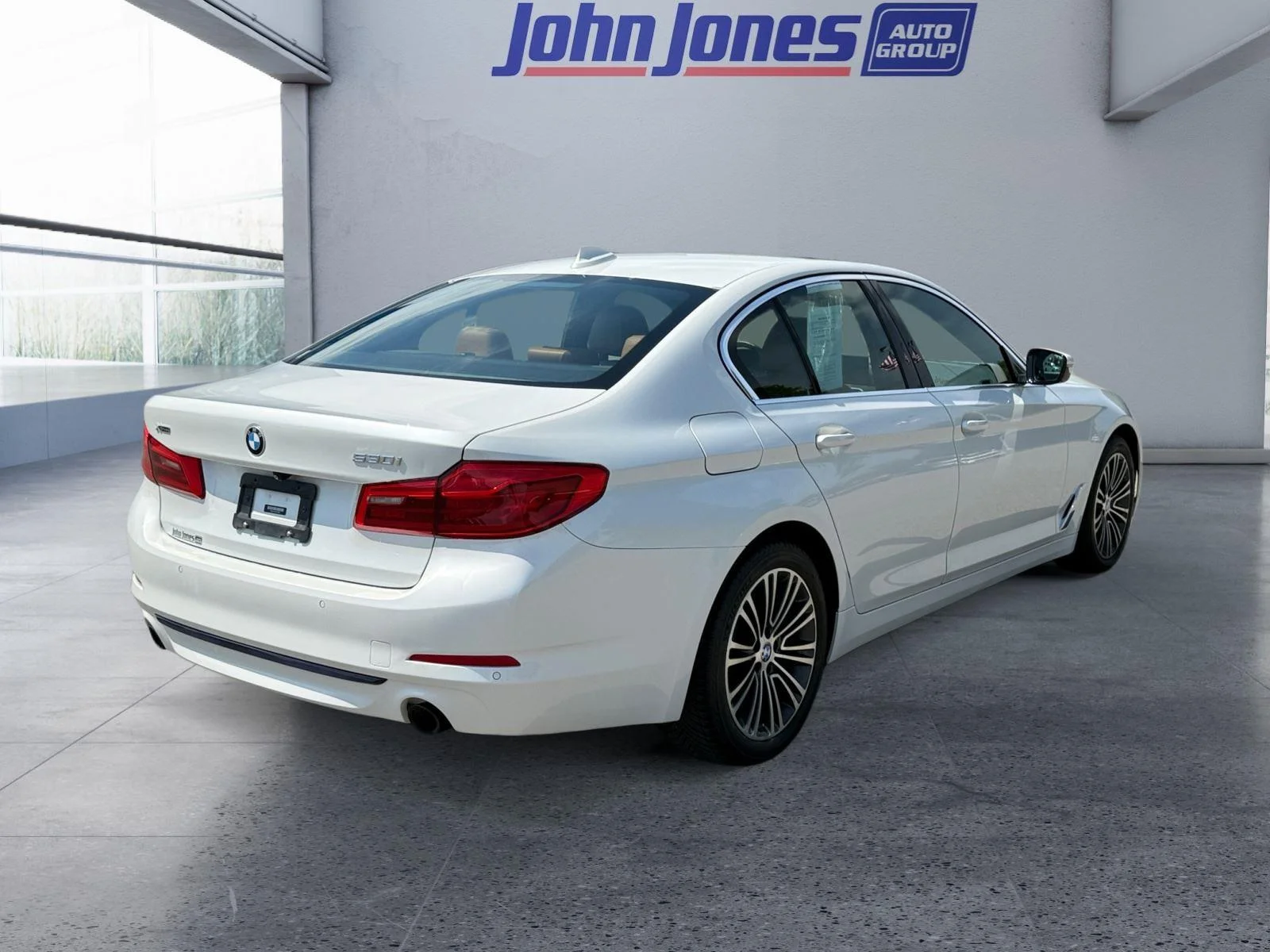 Used 2020 Mineral White Metallic BMW 530i xDrive image 5