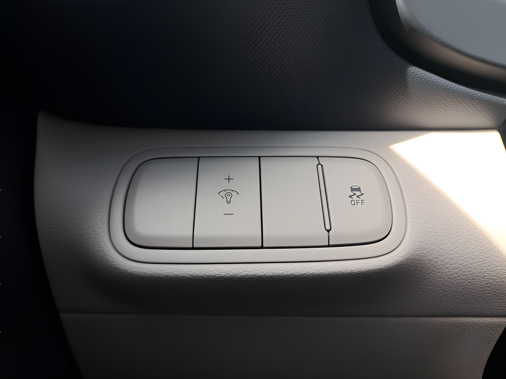 New 2026 White Hyundai SEL image 23