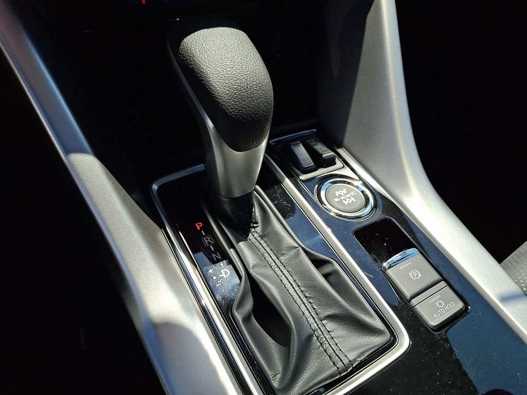 New 2026 Blue Mitsubishi SE image 9