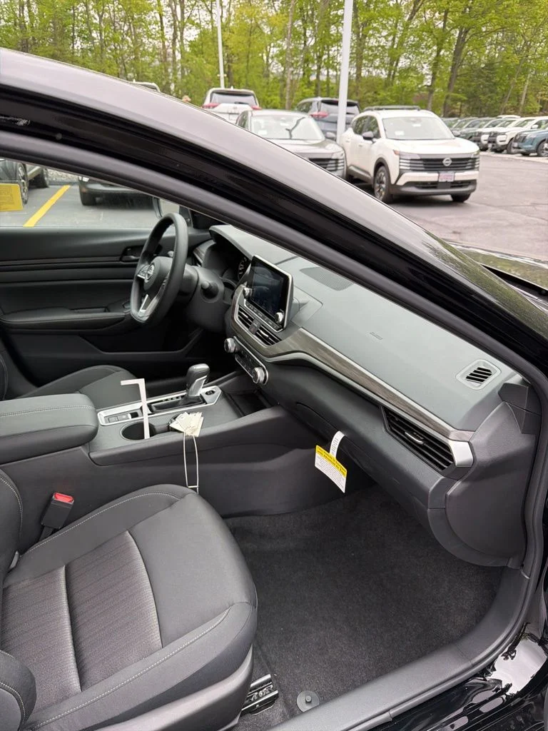 New 2026 Black Nissan 2.5 SV image 26