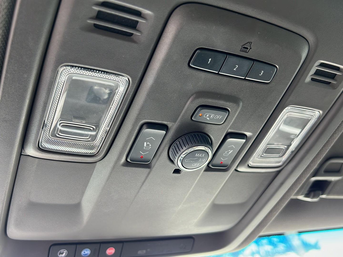 Used 2022 Summit White Chevrolet LT image 14