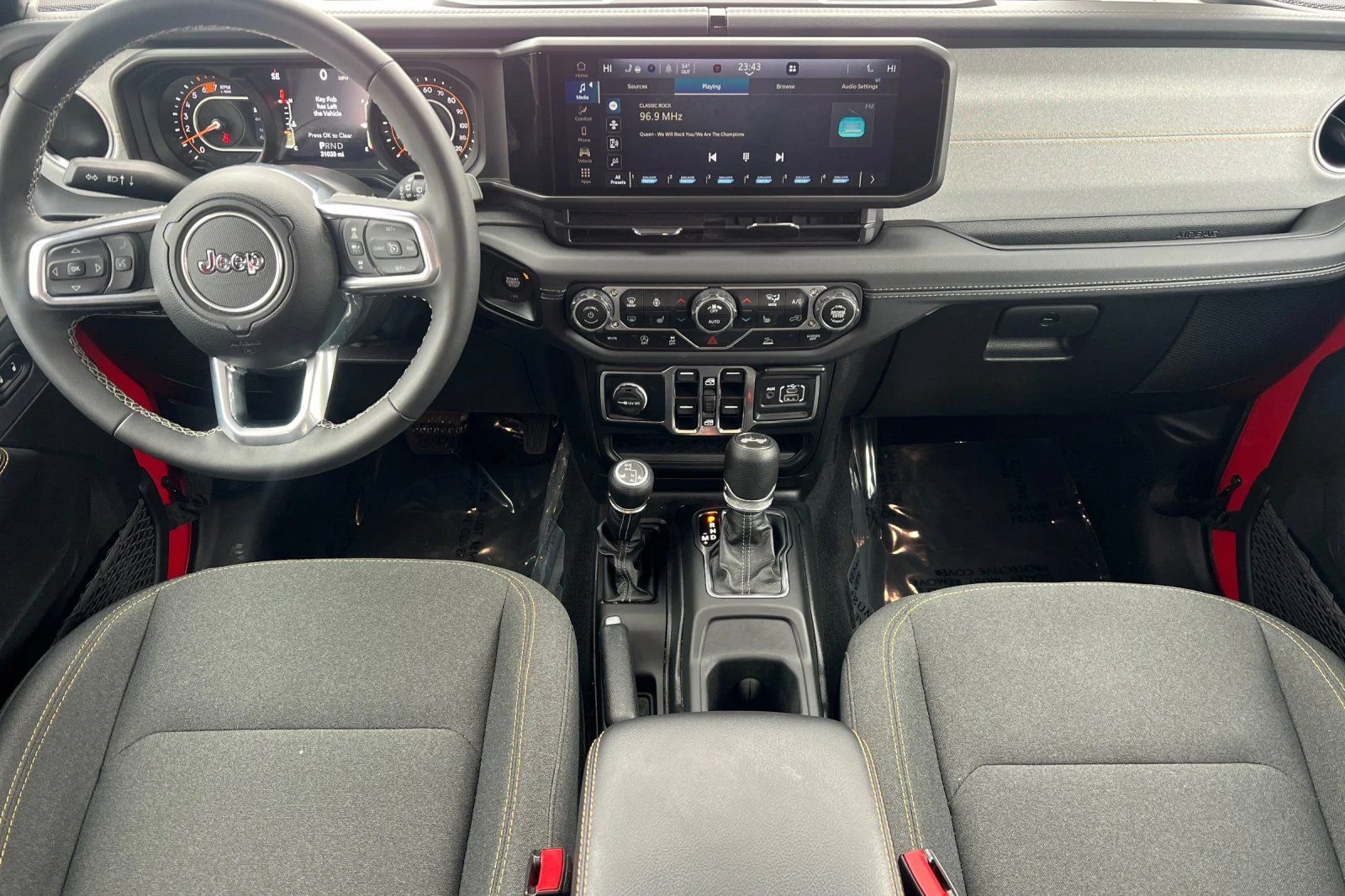 2025 Jeep Wrangler 4-Door Sahara - Photo 9