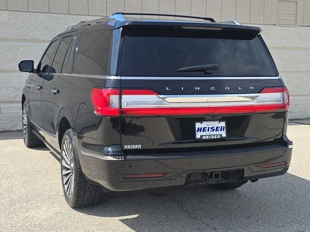Used 2019 Black Metallic Lincoln Reserve image 11