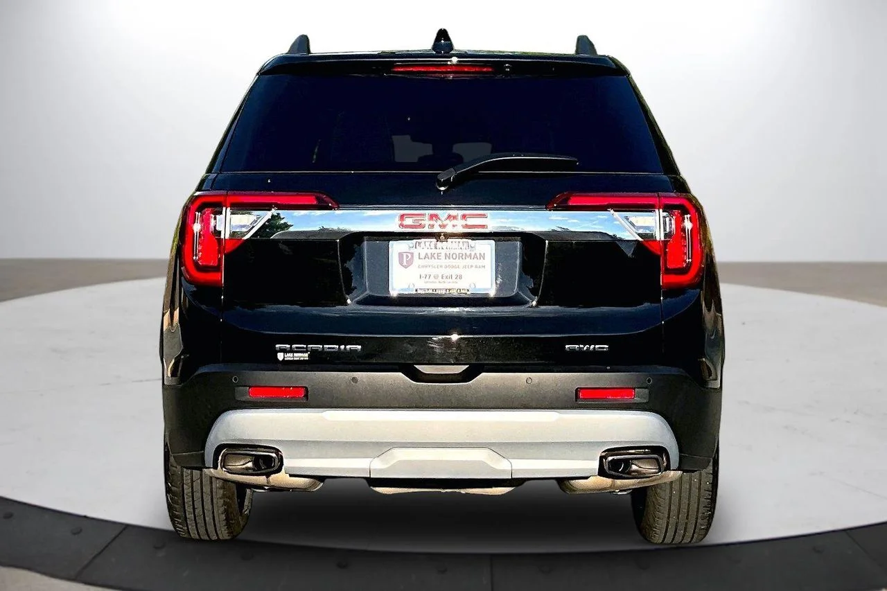 Used 2023 Black GMC SLE image 8