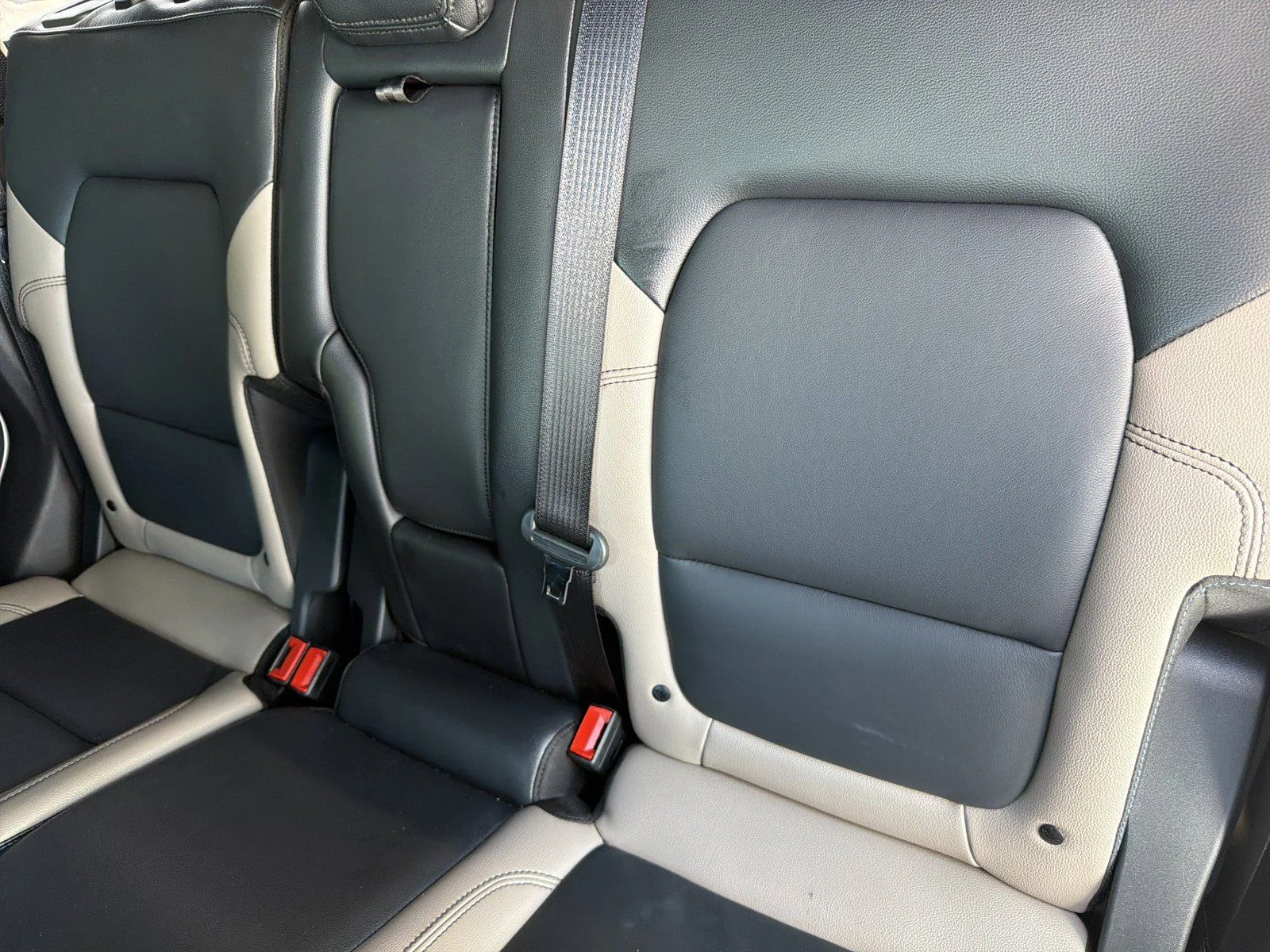 Used 2024 White Ford Wildtrak image 19