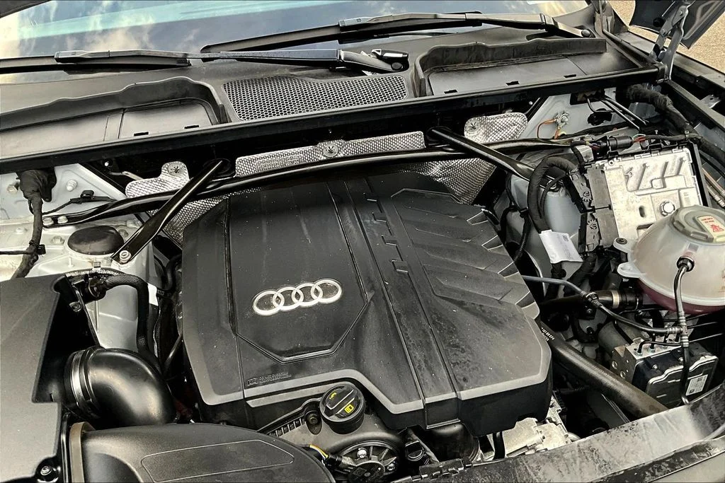 Used 2023 Silver Audi 45 S line Premium image 31