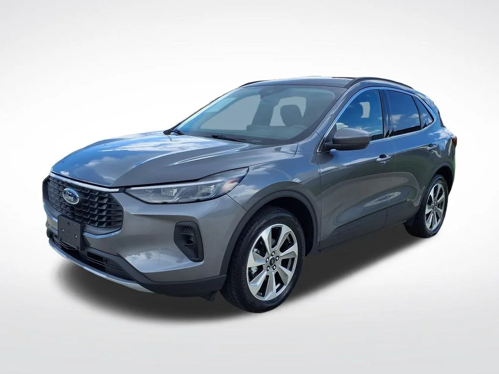 Used 2025 Gray Ford Platinum image 3