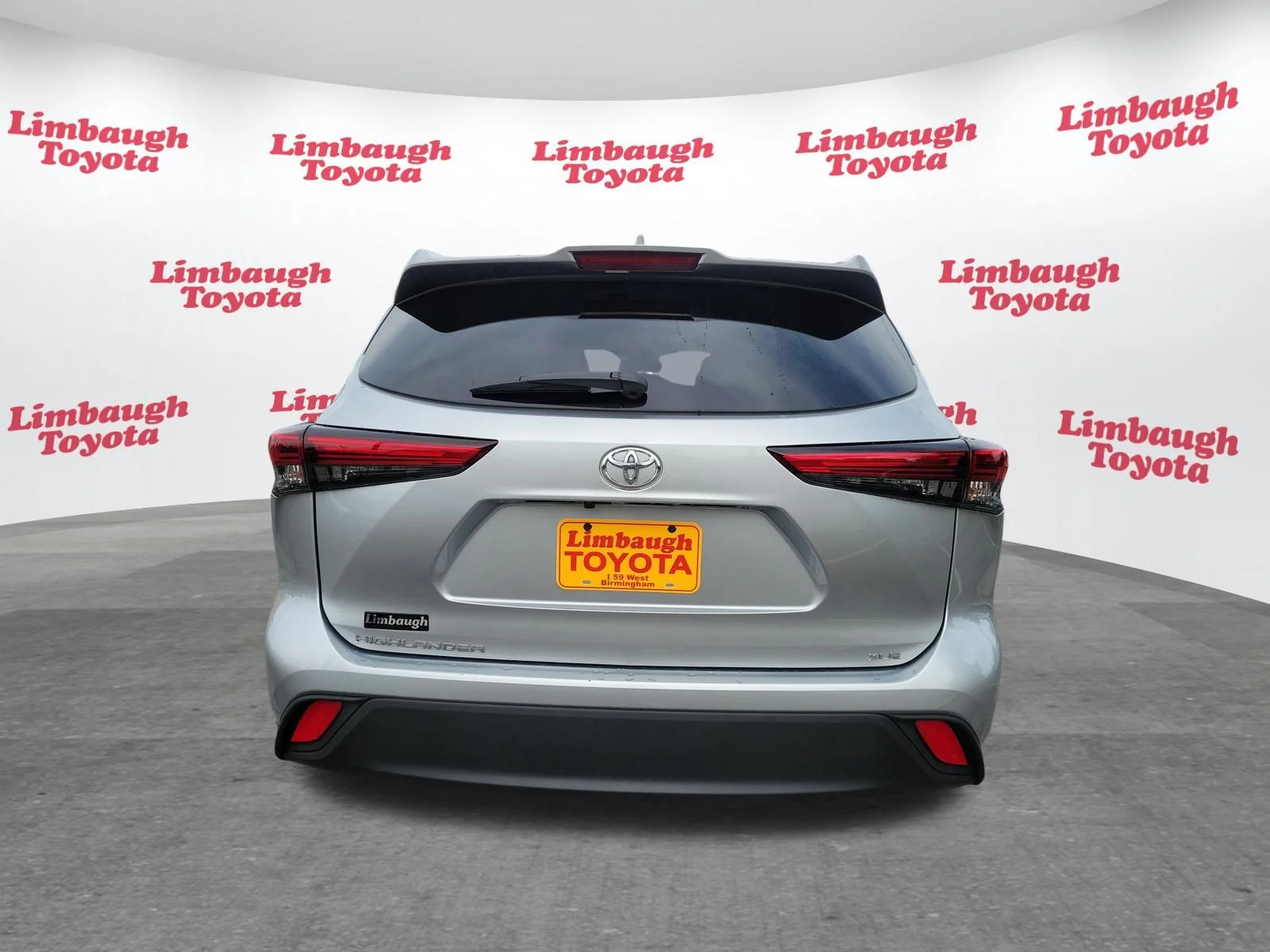 Used 2023 Silver Toyota XLE image 30