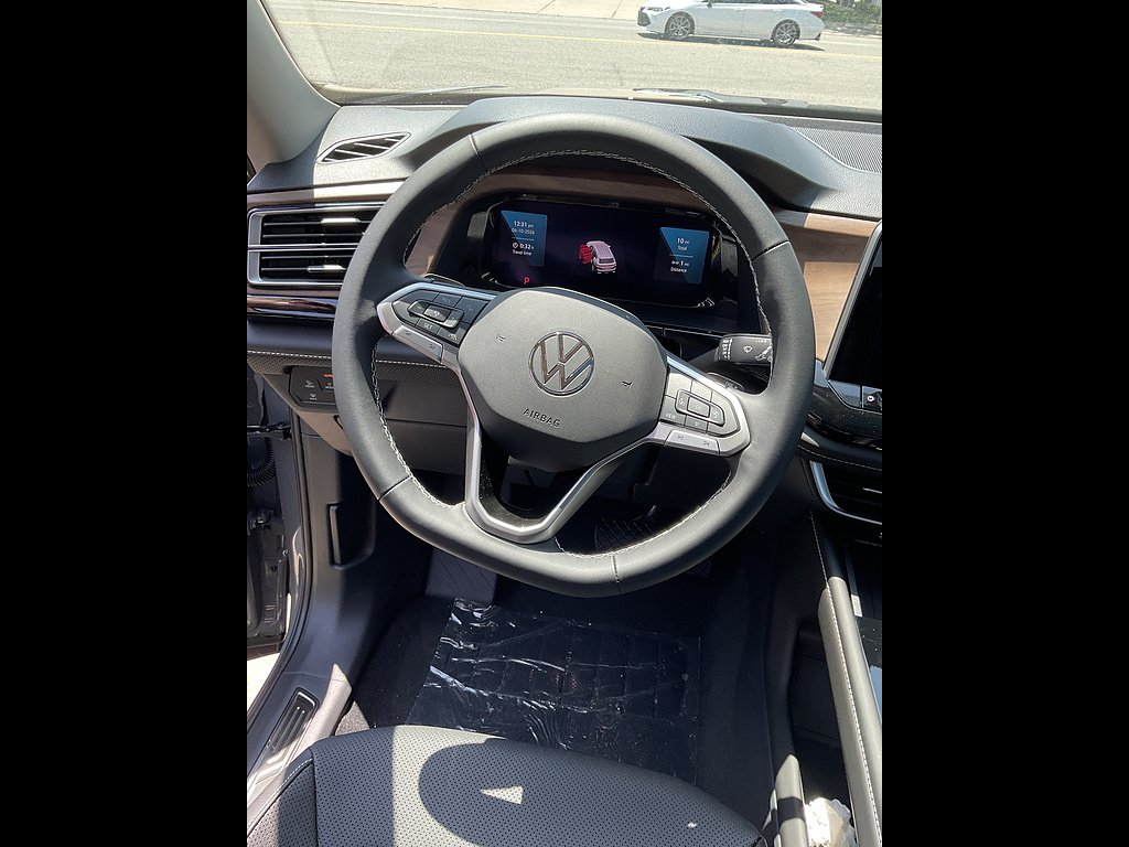 New 2026 Pure Gray Volkswagen SE 4Motion image 8