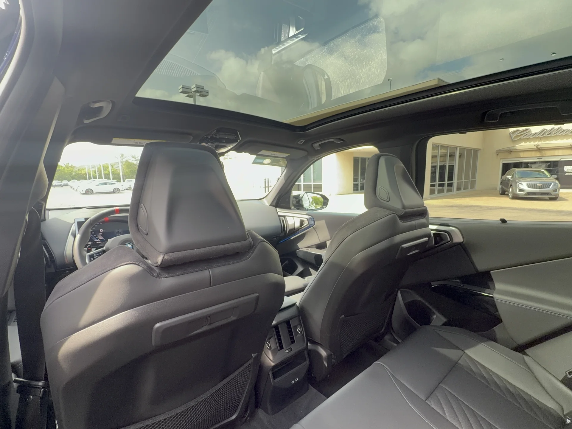 Certified Used 2026 BLUE BMW M50 xDrive image 28