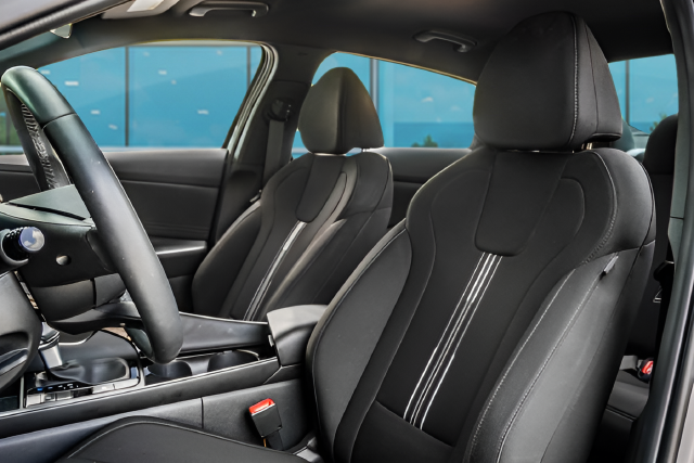 Certified Used 2025 Silver Hyundai SEL Sport image 10