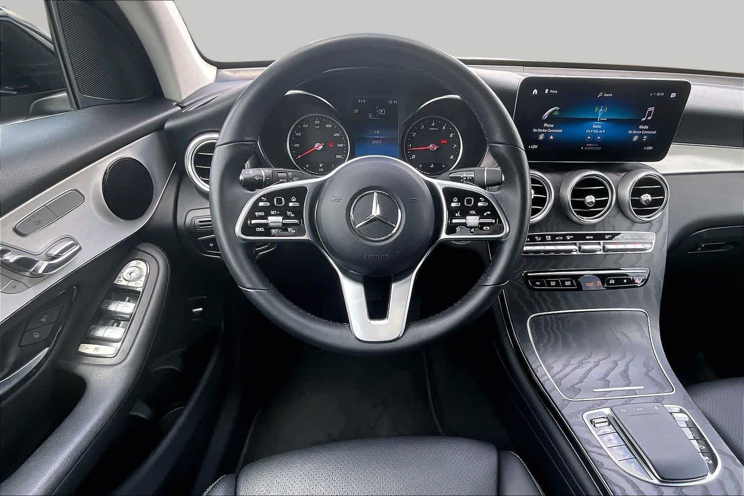 Used 2022 Black Mercedes-Benz GLC 300 image 6