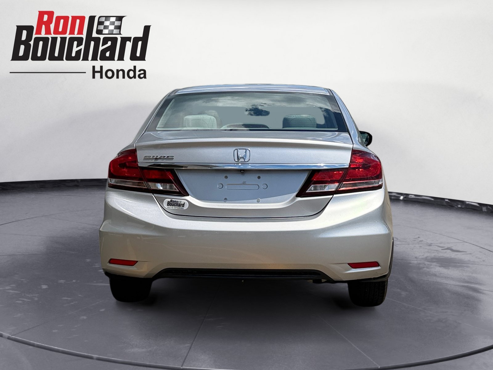 Used 2015 Silver Honda LX image 3