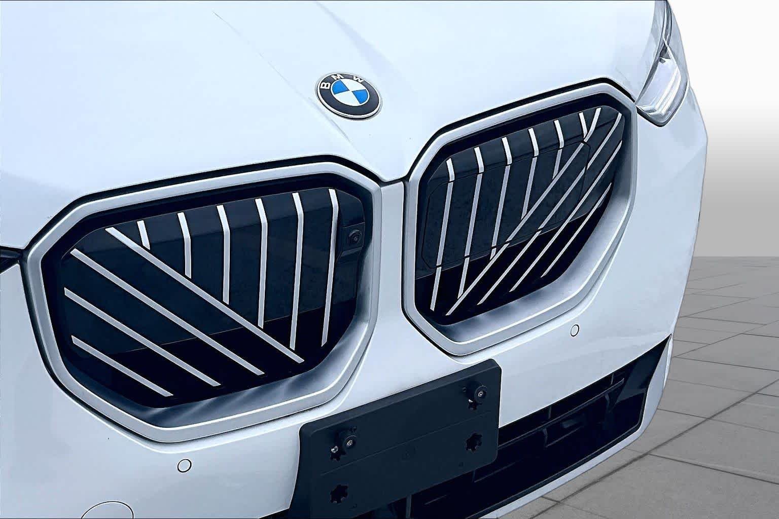 Used 2026 Alpine White BMW 30 xDrive image 59
