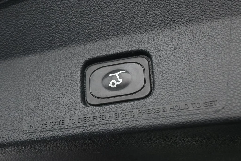 Used 2018 Cinnamon Glaze Metallic Ford XLT image 35