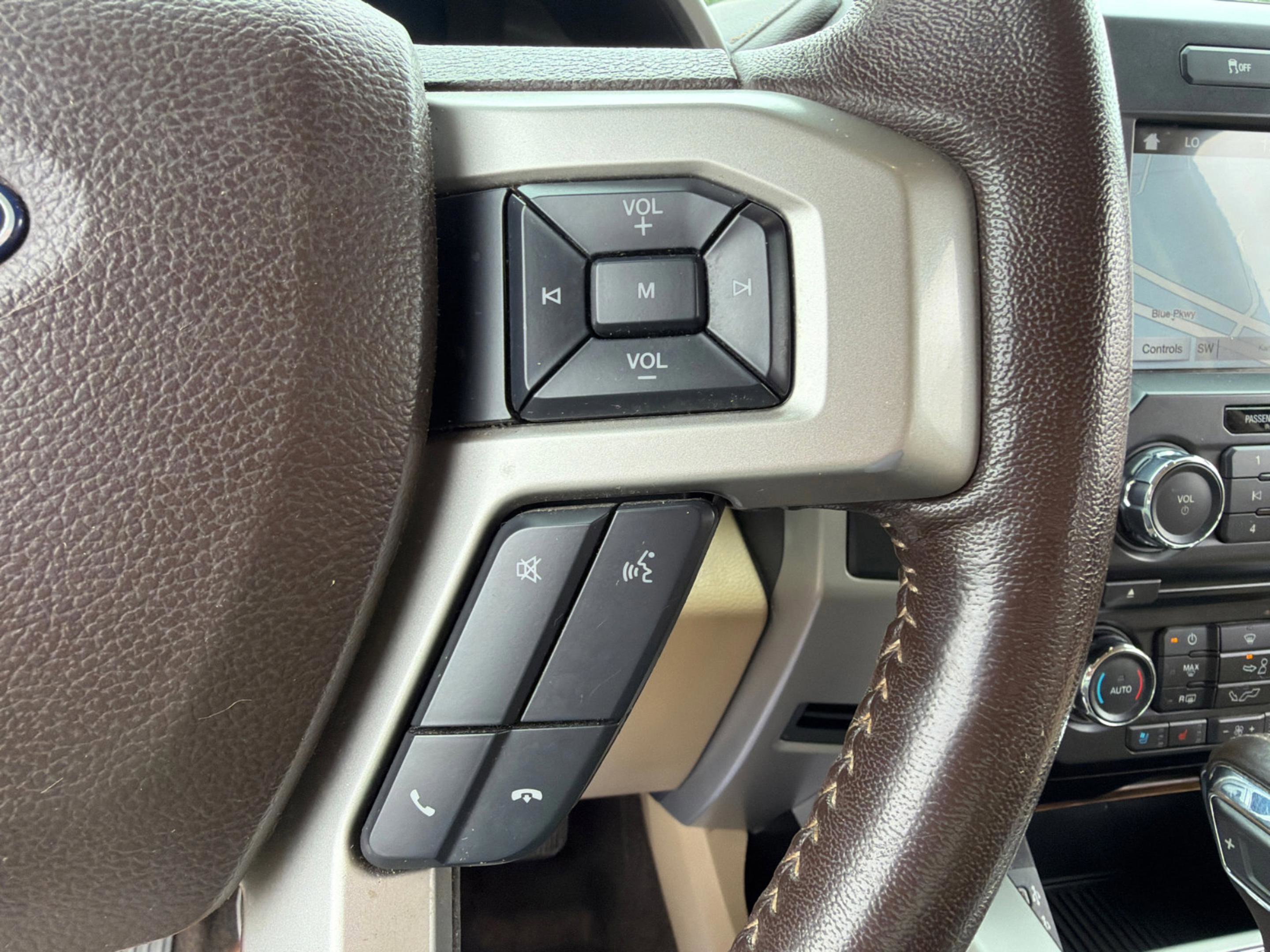 Used 2018 Ruby Red Metallic Ford LARIAT image 24