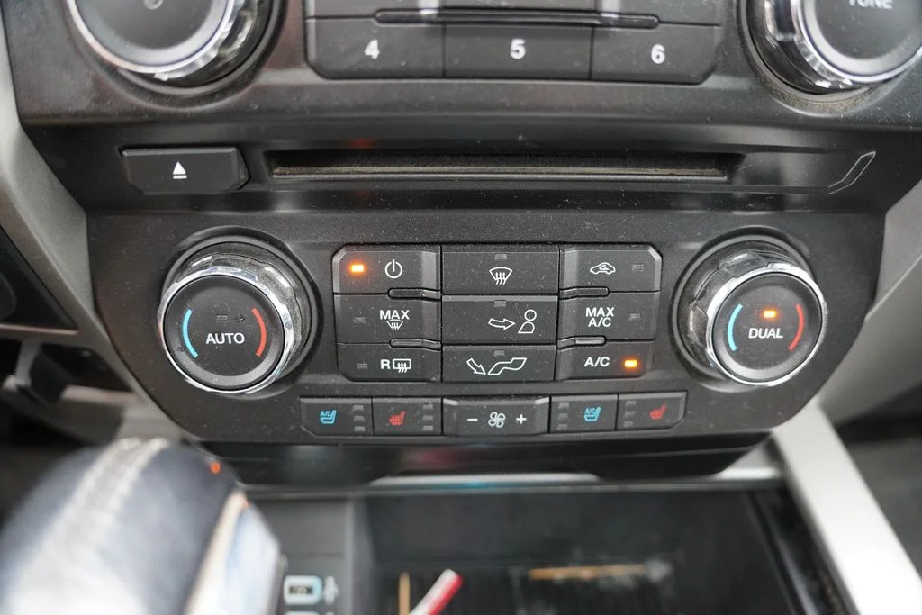 Used 2017 Blue Ford Lariat image 7