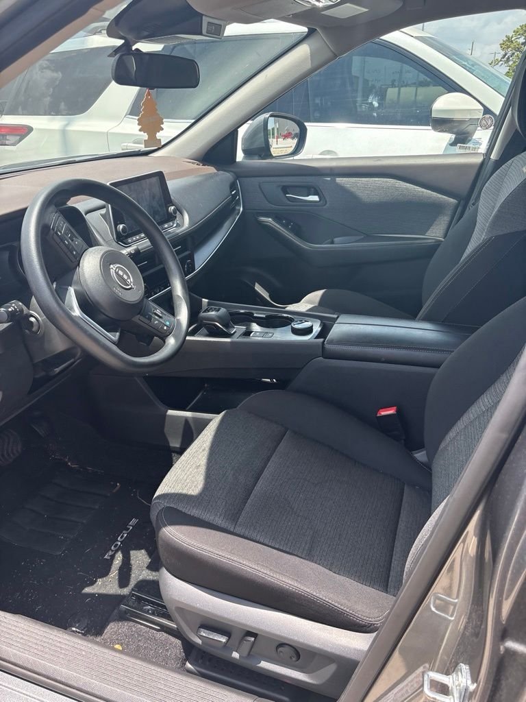 Certified Used 2023 Gray Nissan SV image 3