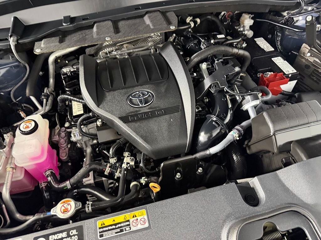 Used 2024 Cloud Toyota XLE image 33