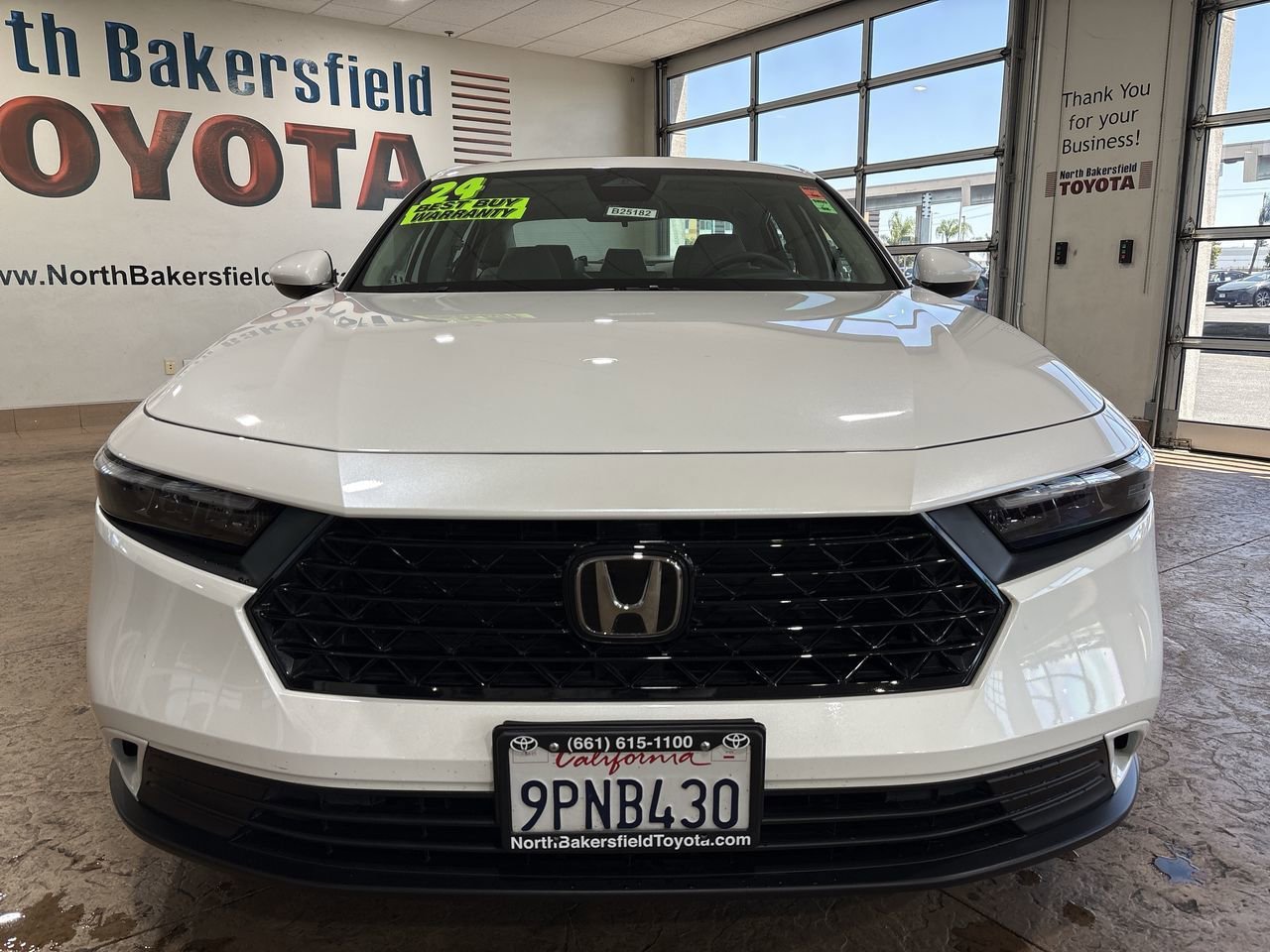 Used 2024 White Honda EX image 5