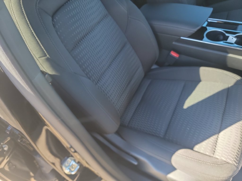 New 2027 Mosaic Black Metallic Chevrolet LT image 23