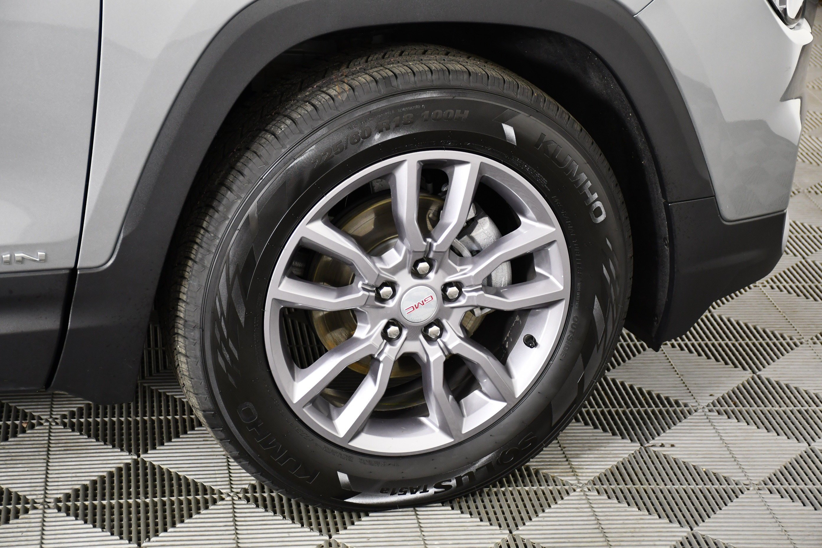 Used 2024 Sterling Metallic GMC SLT image 56