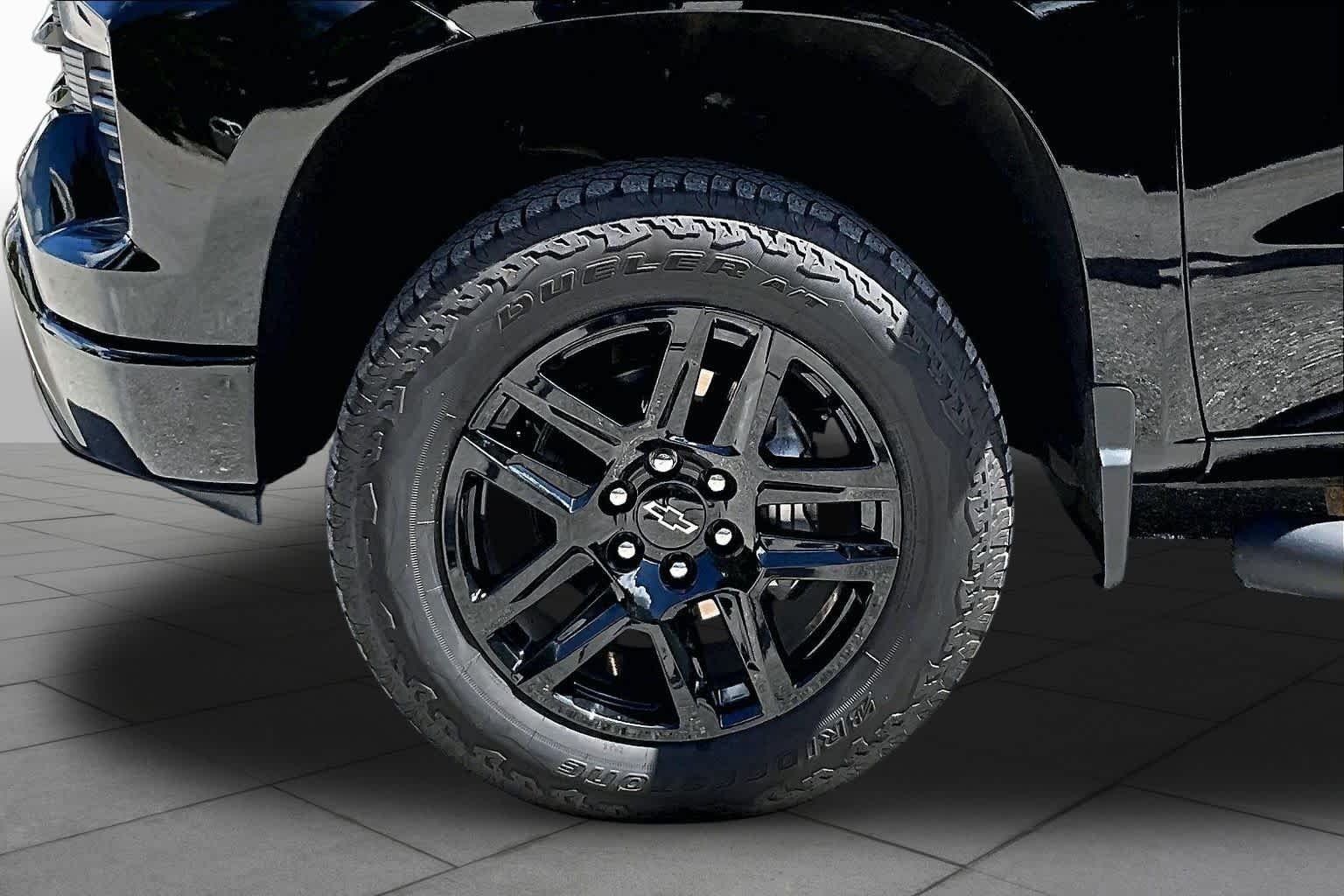 Used 2025 Black Chevrolet LT Trail Boss image 21