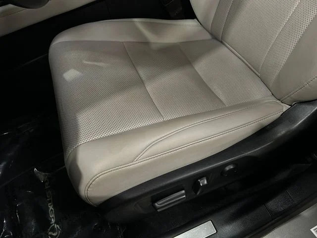 Used 2022 Silver Lexus 350 image 18