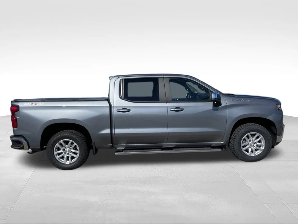 Used 2020 Satin Steel Metallic Chevrolet LT image 24