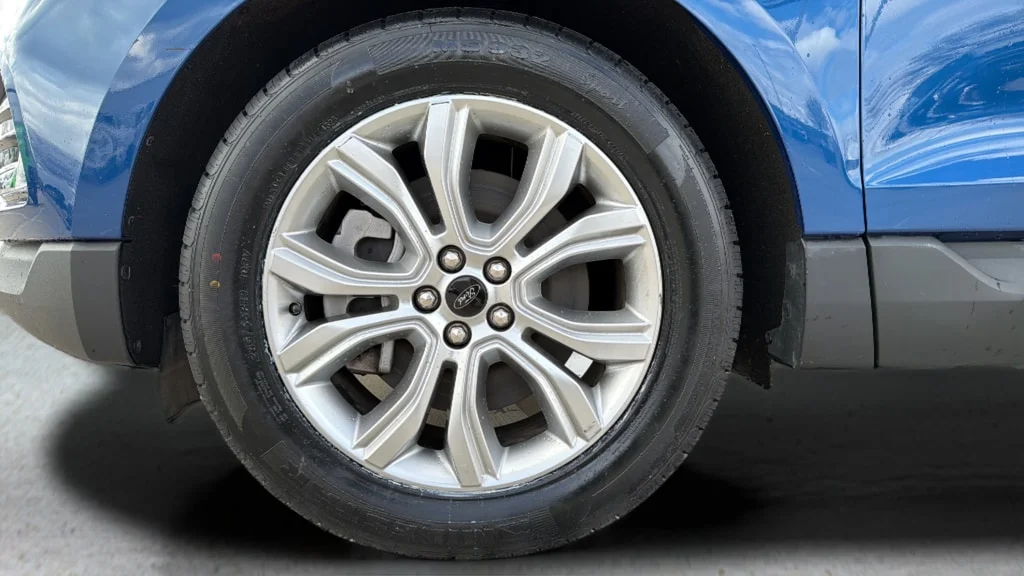 Used 2023 Blue Metallic Ford Titanium image 14