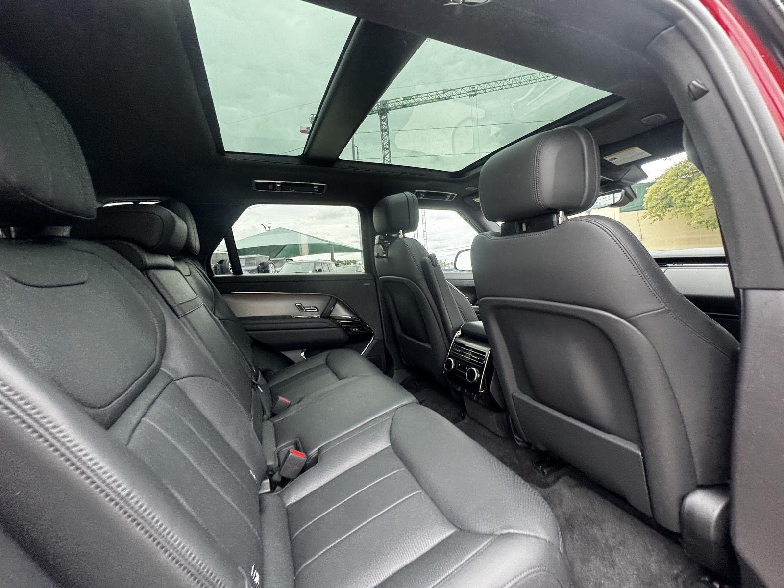 Used 2025 Firenze Red Land Rover Dynamic SE P400 image 18